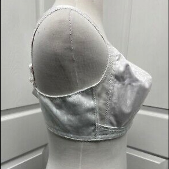 Playtex 18 Hour 44C White Wireless Bra EUC - Picture 2 of 7